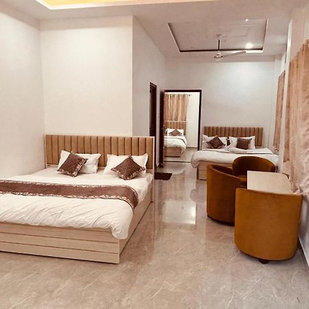Shri Ram Darbar Hotel Ayodhya Exterior photo